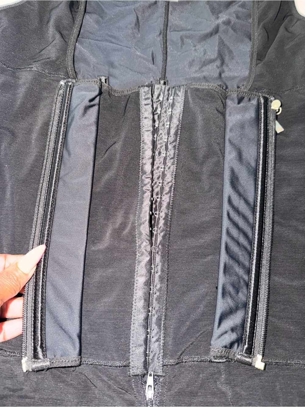 Black Full-Body Shapewear Bodysuit with Front Closure “FAJA” - Picture 4 of 5